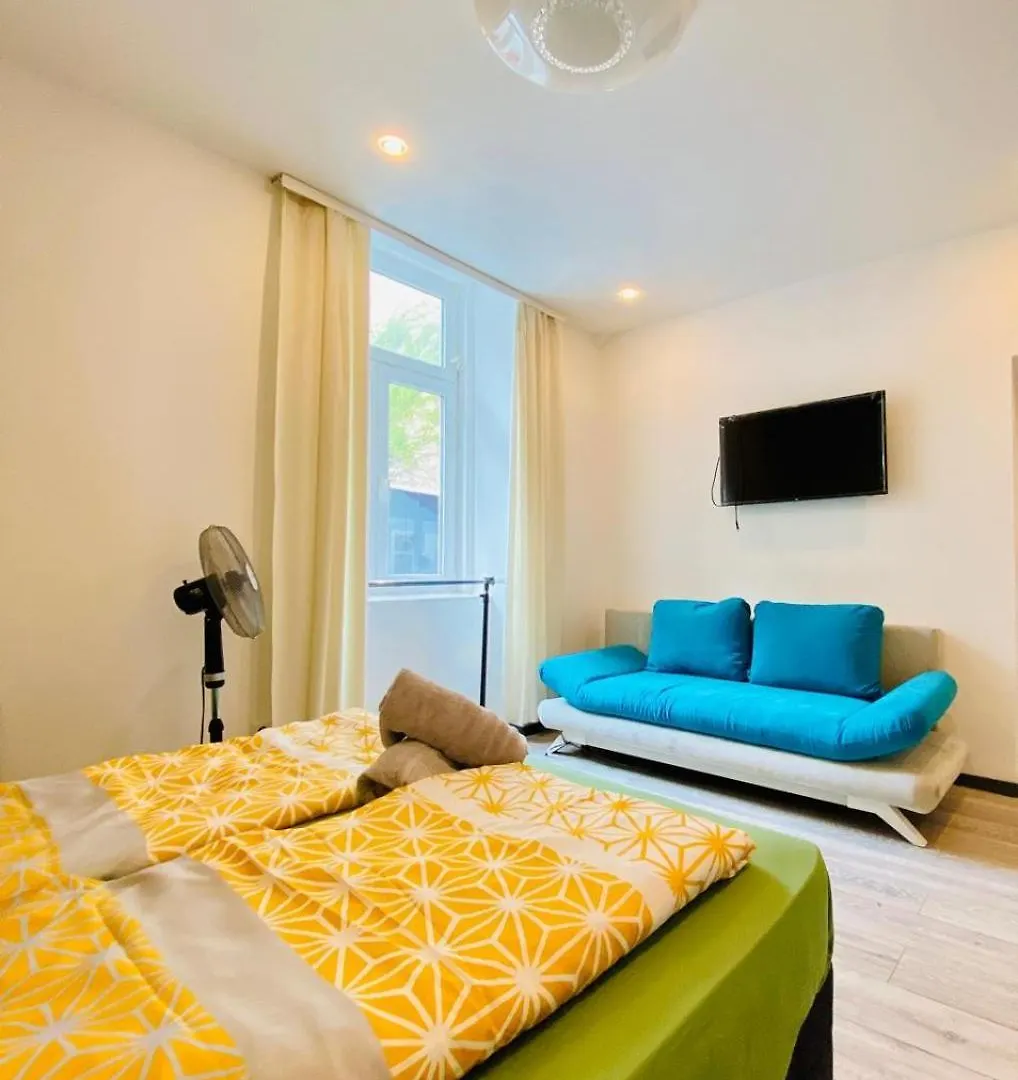 Chic 1Br Apartment Perfect For 3 Guests In Вена